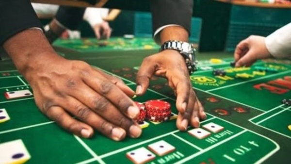 what makes 에볼루션바카라조작 an online casino possible
